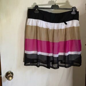 9a mini skirt 36” W side zipper 18” waist -hem black white pink beige stripes